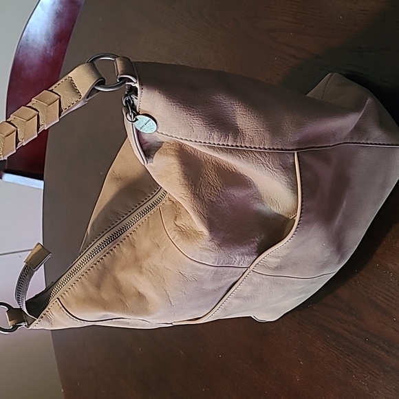 Lucky Brand soft leather shoulder hobo bag neutral tan EUC medium sized pockets - Picture 5 of 11